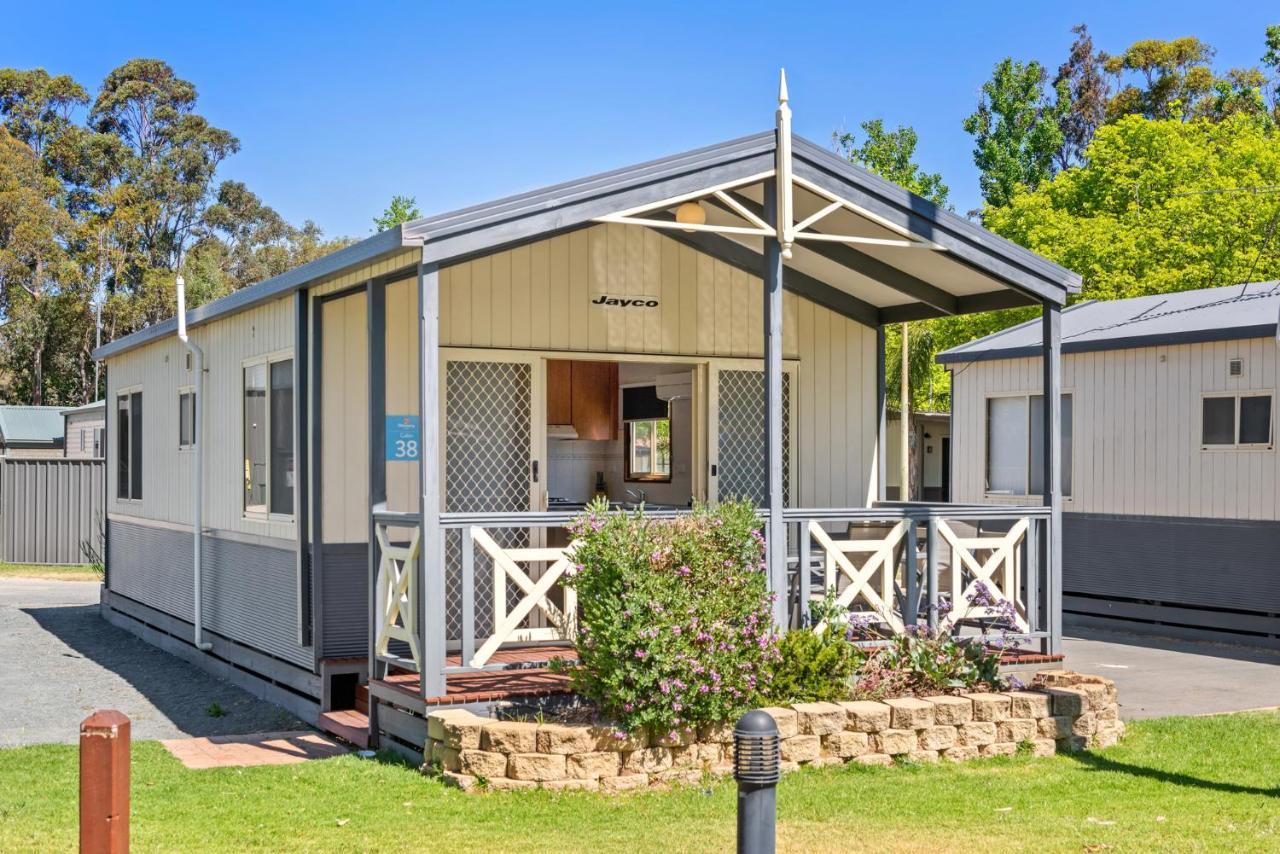 Discovery Parks - Maidens Inn Moama Bagian luar foto